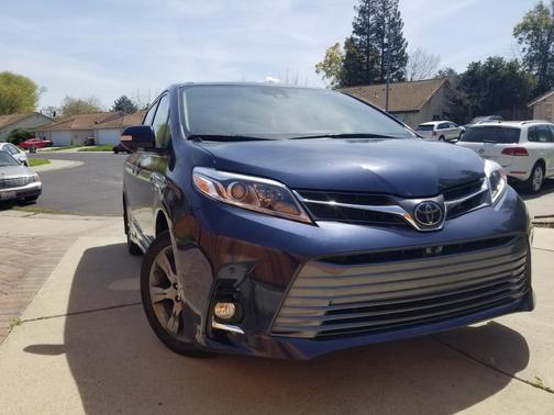 2019 Toyota Sienna Limited Premium